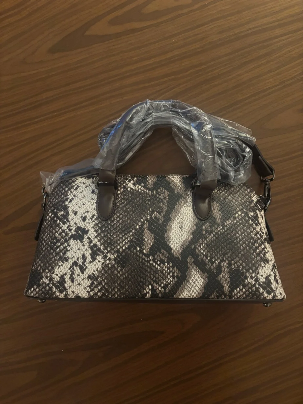 NWT - Steve Madden - snake print bag